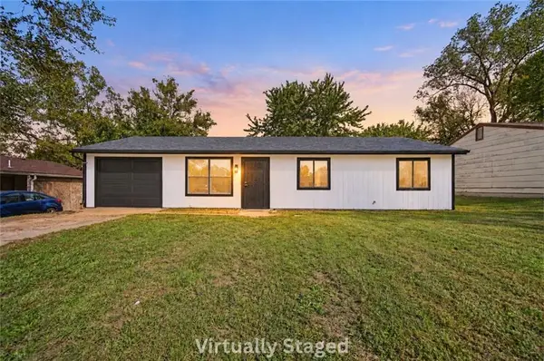 8017 Waverly Avenue, Kansas City, KS 66109