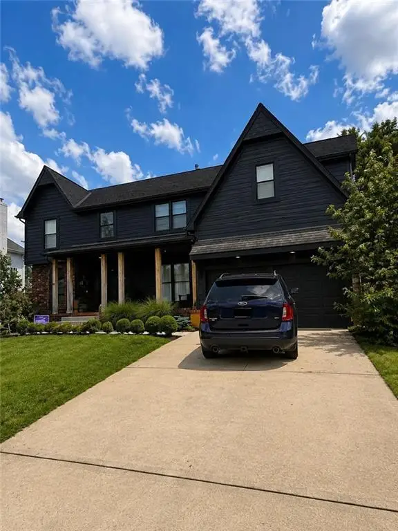 8205 W 153rd Street, Overland Park, KS 66223