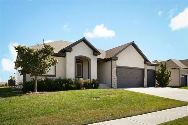 4824 SW 3rd Street, Blue Springs, MO 64014