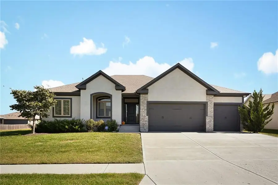 4824 SW 3rd Street, Blue Springs, MO 64014 - #2