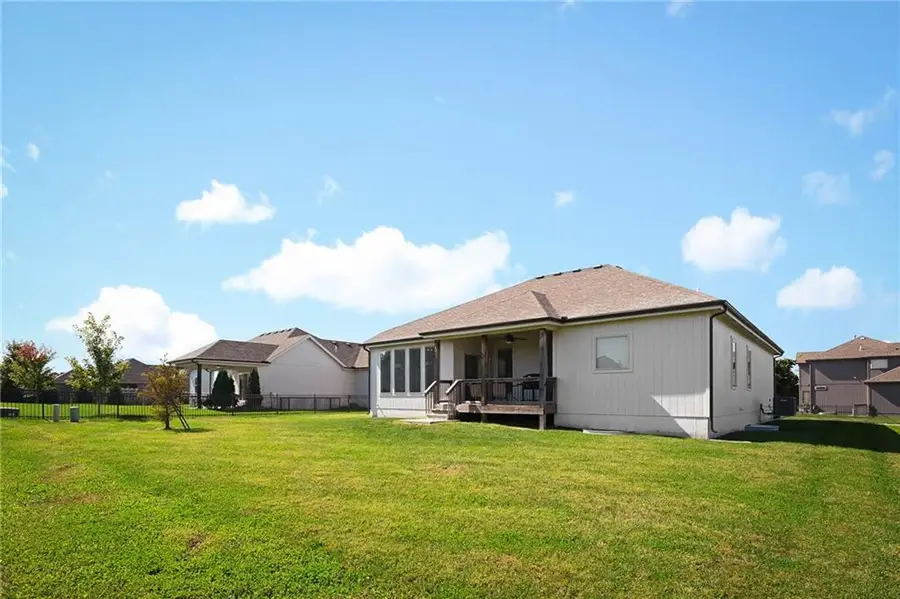 4824 SW 3rd Street, Blue Springs, MO 64014 - #3