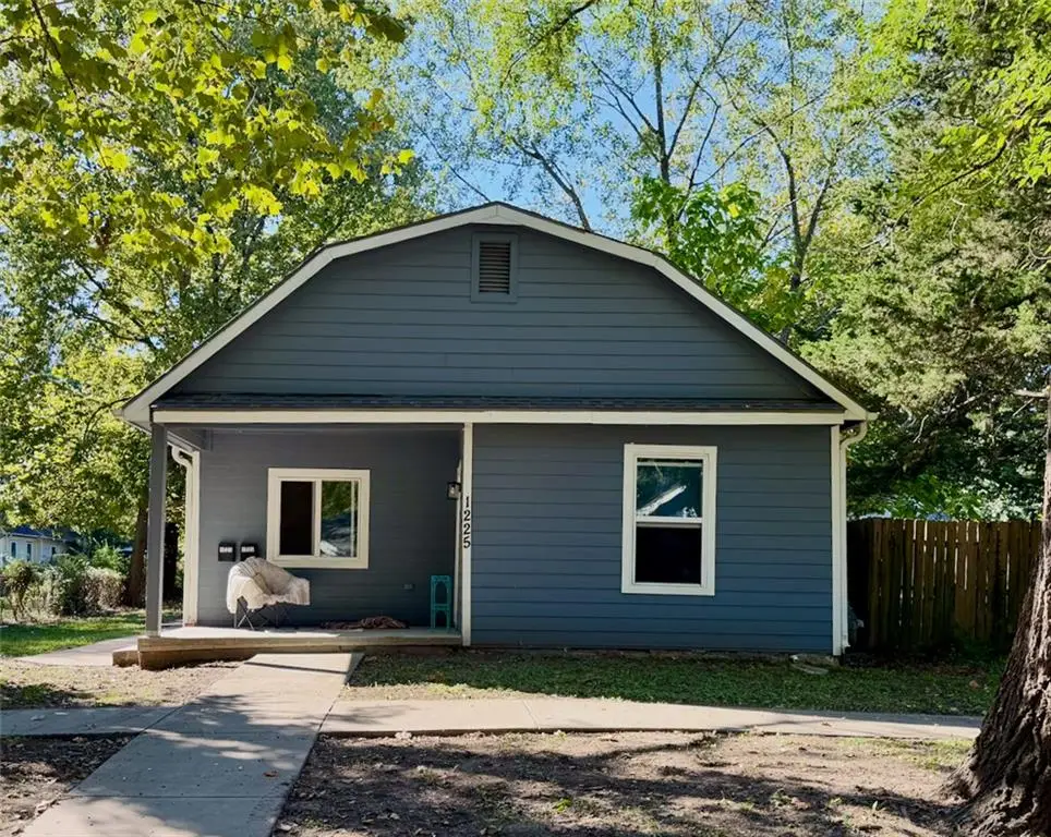 1225-27 Pennsylvania Street, Lawrence, KS 66044 - #1