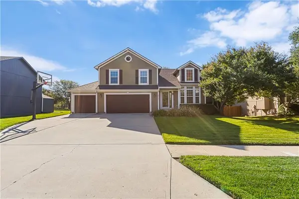 23707 W 58th Terrace, Shawnee, KS 66226