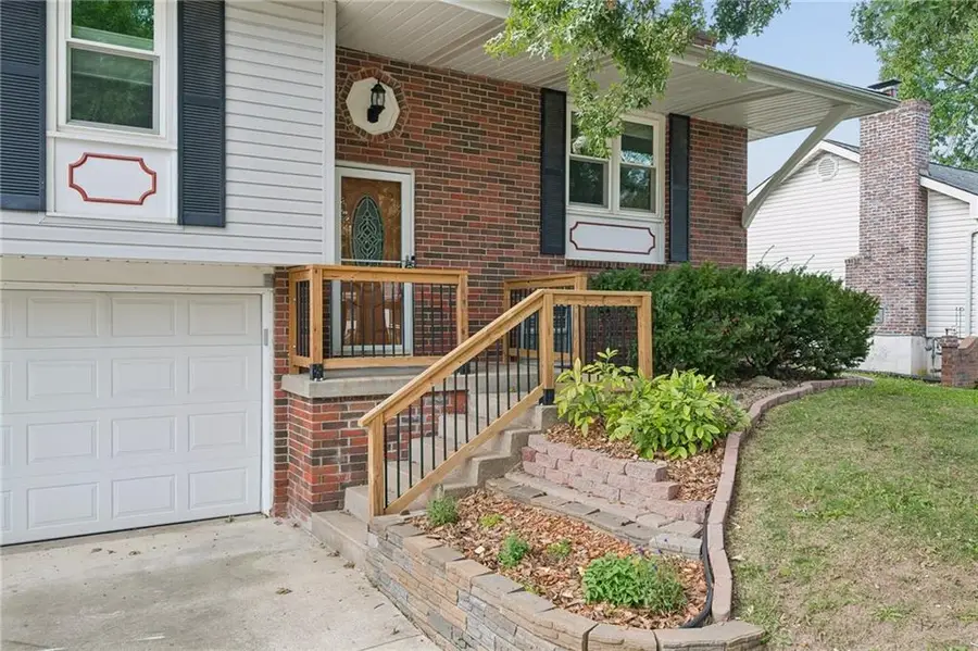 7 NE 80th Street, Kansas City, MO 64118 - #3