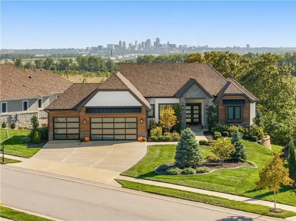 2351 NW Riverview Drive, Riverside, MO 64150
