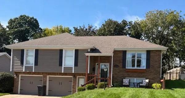 2902 N 39th Terrace, St Joseph, MO 64506