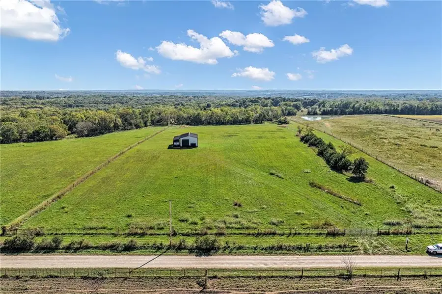 W 295th Street, Paola, KS 66071 - #2