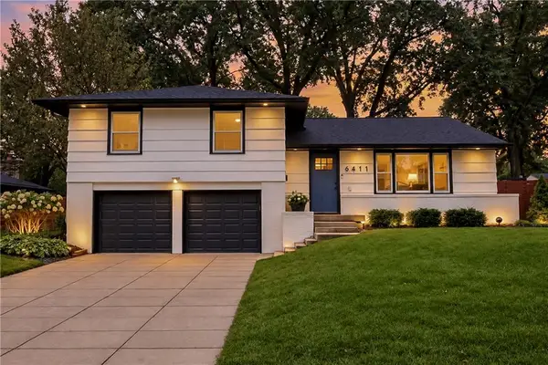 6411 W 77th Street, Prairie Village, KS 66204