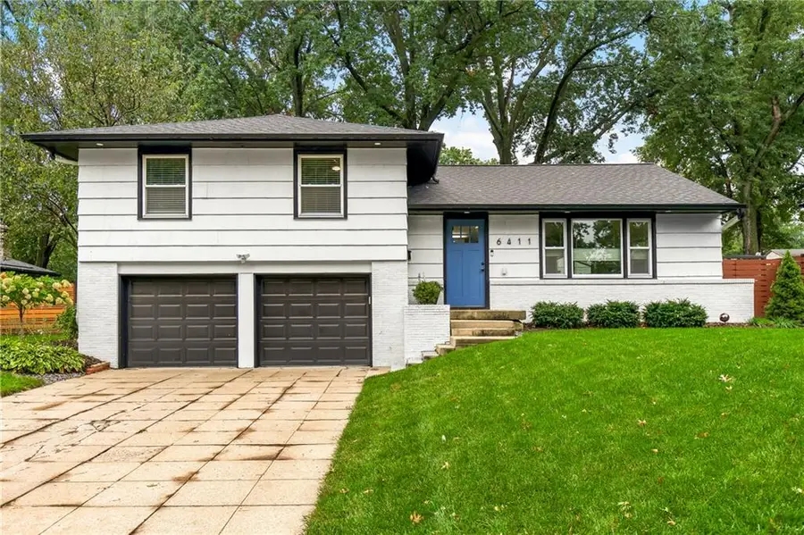 6411 W 77th Street, Prairie Village, KS 66204 - #2