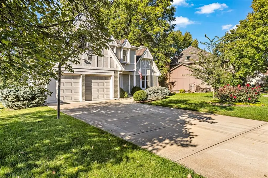 3806 NE Beechwood Drive, Lees Summit, MO 64064 - #2
