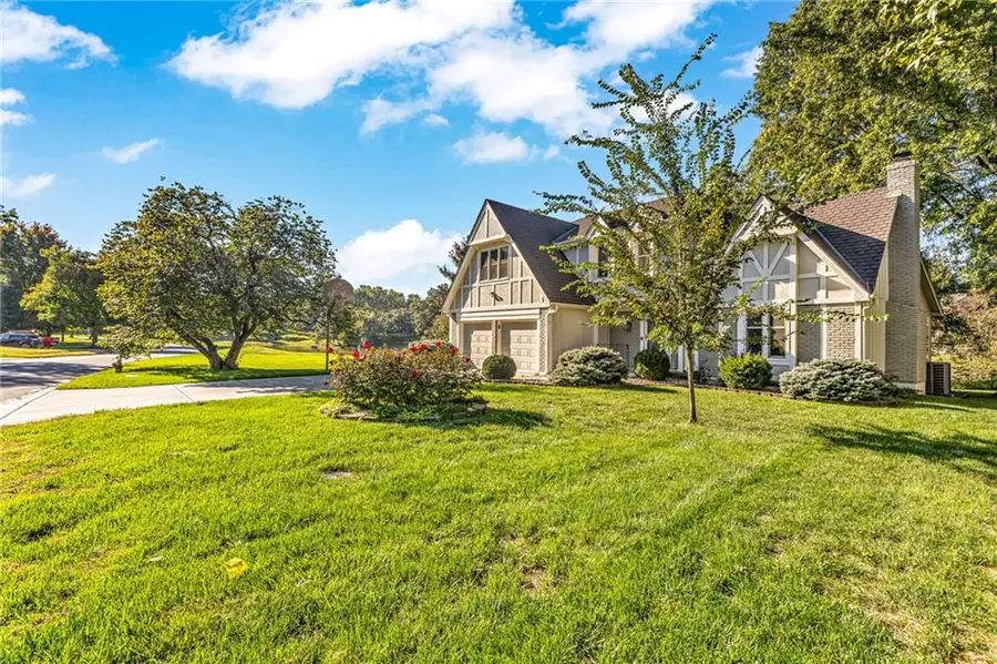 3806 NE Beechwood Drive, Lees Summit, MO 64064 - #3