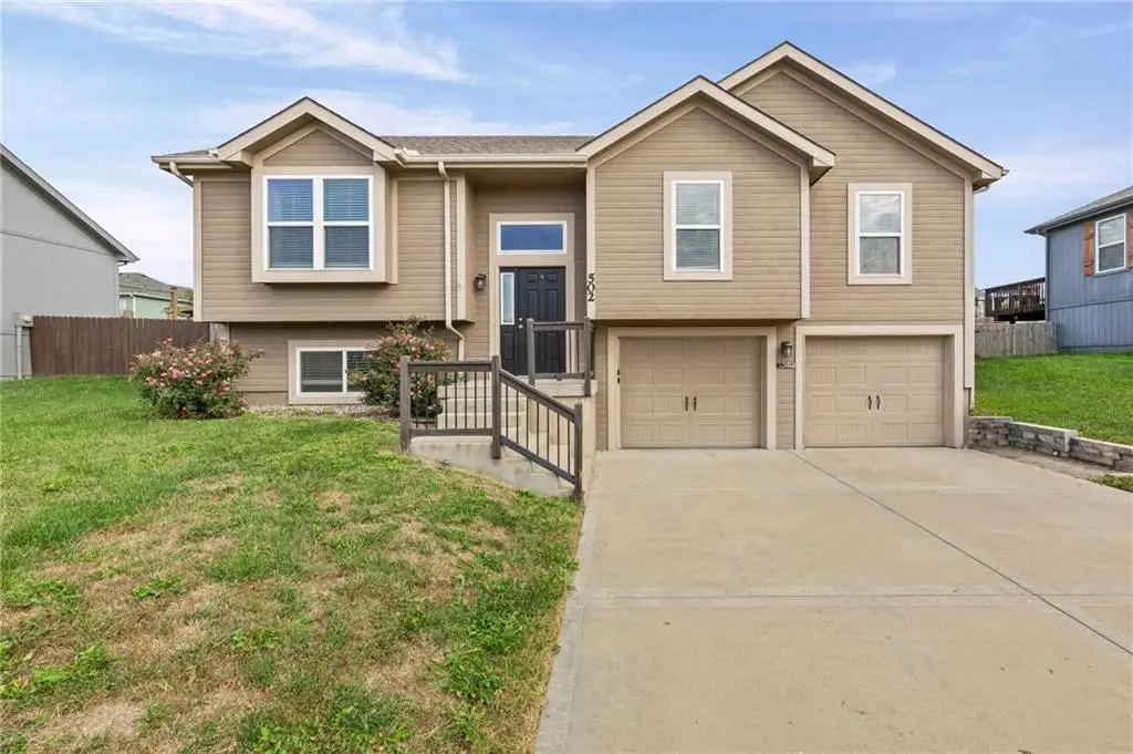502 193rd Street, Smithville, MO 64089 - #1