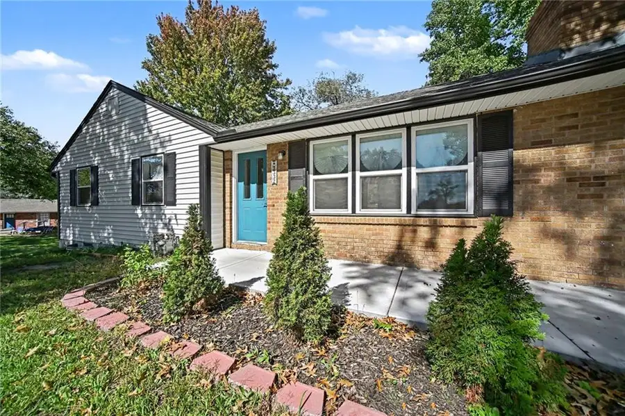 7332 Parallel Parkway, Kansas City, KS 66112 - #2