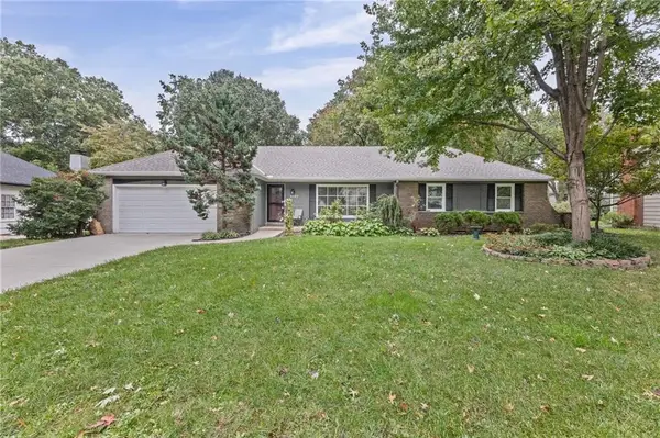 6527 Maple Drive, Mission, KS 66202