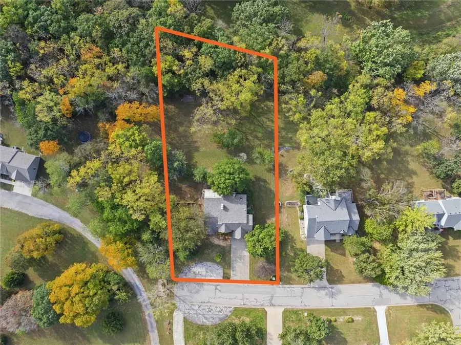 1320 S 105th Street, Edwardsville, KS 66111 - #2