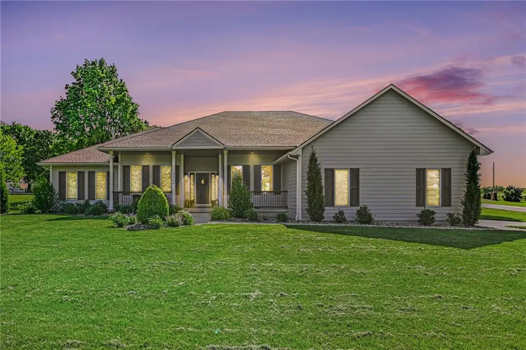 4204 SE Wingate Circle, Blue Springs, MO 64014 - #1