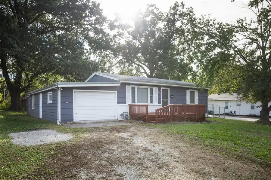 206 S Madison Avenue, Knob Noster, MO 65336 - #3