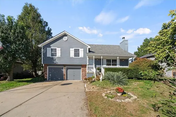 206 Pebblebrook Lane, Grain Valley, MO 64029