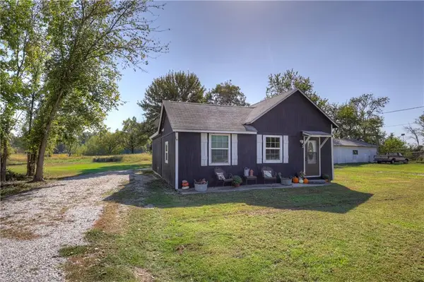 907 12th Street, Baxter Springs, KS 66713