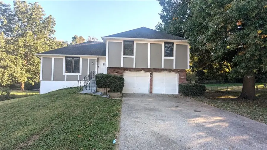 7611 E 100th Terrace, Kansas City, MO 64134 - #2