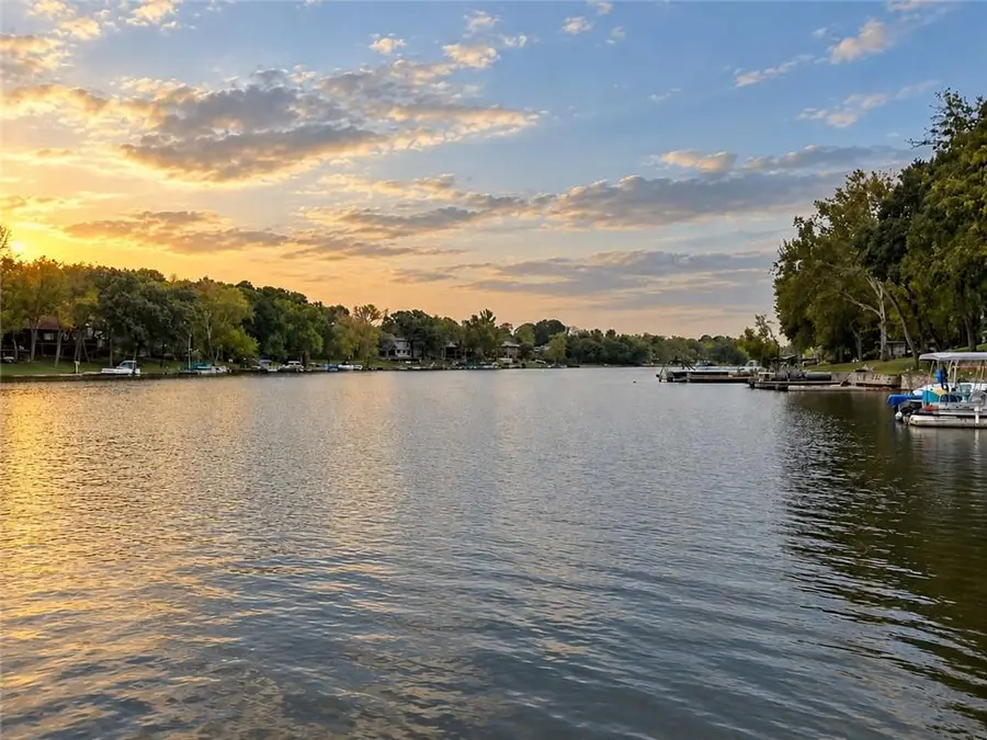 8311 NW Hillside Drive, Weatherby Lake, MO 64152 - #2