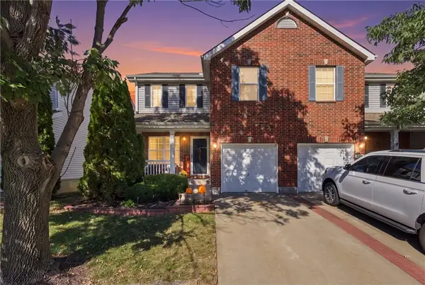 1224 SW Wysteria Drive, Lee's Summit, MO 64082