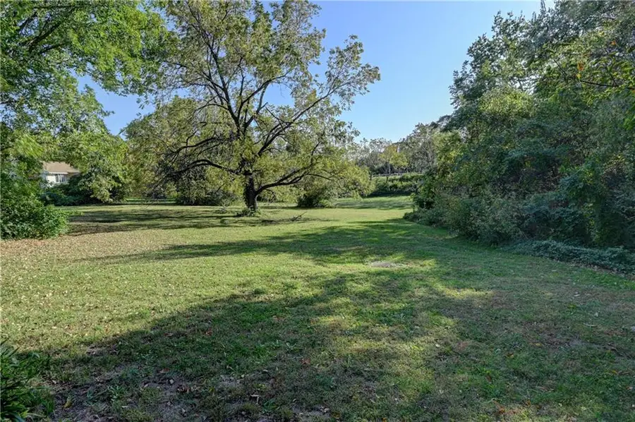N Main Street, Kansas City, MO 64118 - #3