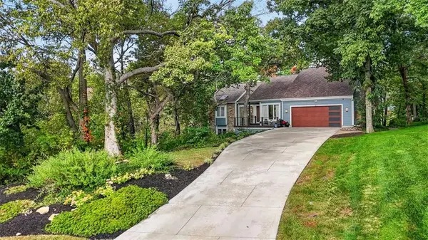 7611 Park Street, Lenexa, KS 66216