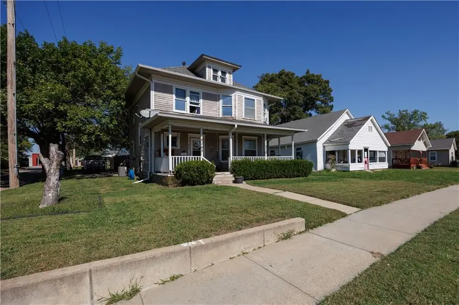 820 W Main Street, Independence, KS 67301 - #3
