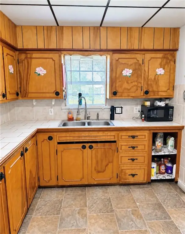 211 W North Street, Coffeyville, KS 67337 - #3