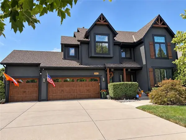16160 S Locust Street, Olathe, KS 66062
