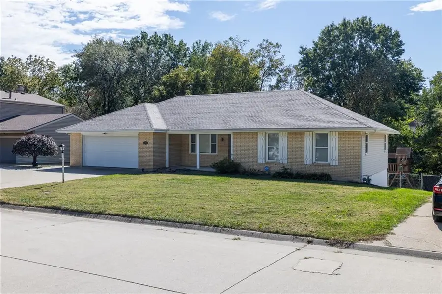 4930 Mockingbird Lane, Saint Joseph, MO 64506 - #3