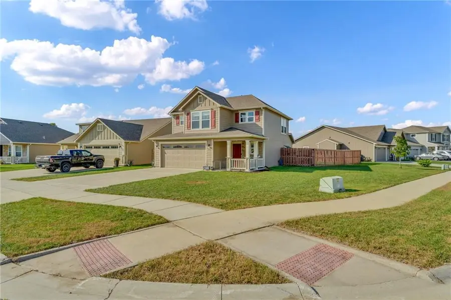 1035 W 30th Terrace, Lawrence, KS 66046 - #2