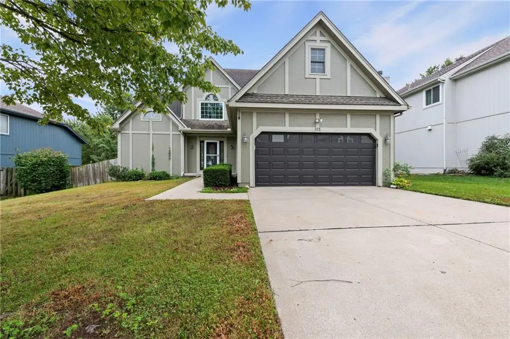 315 Shannon Avenue, Smithville, MO 64089 - #1