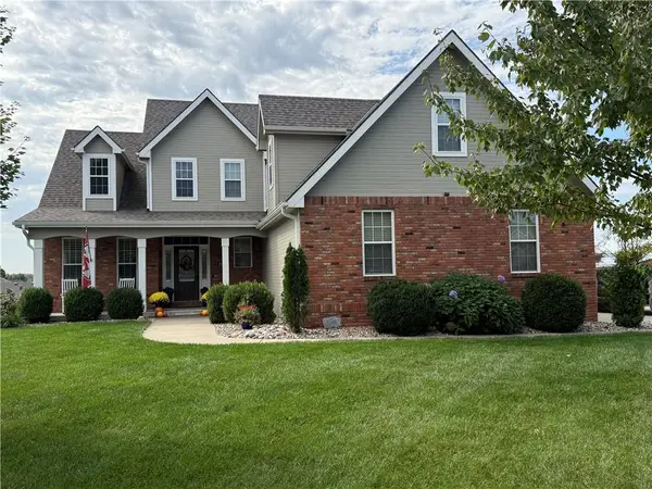 4816 S Lakewood Drive, St Joseph, MO 64506