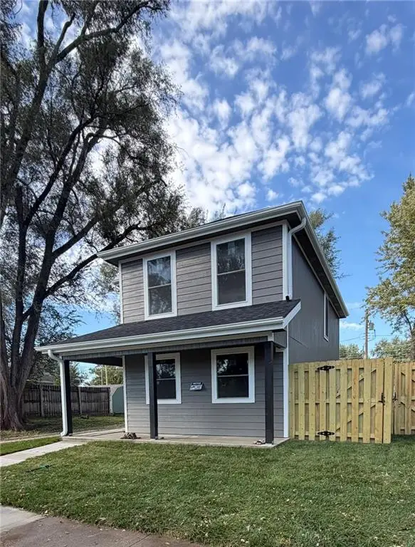 919 W Valley Street, Saint Joseph, MO 64504 - #2