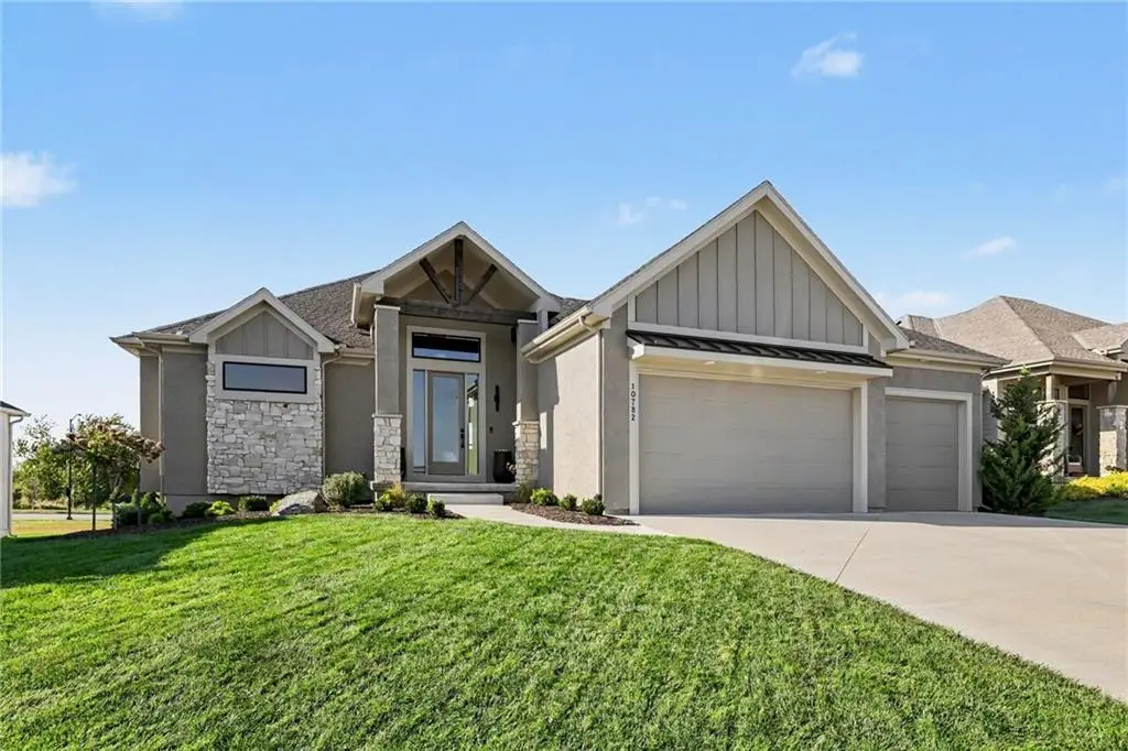 10782 S Houston Street, Olathe, KS 66061 - #1