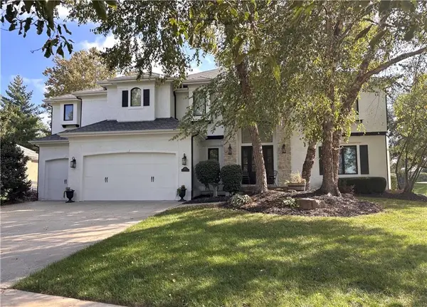 16253 Stearns Street, Overland Park, KS 66221