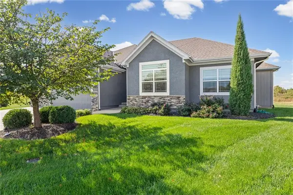 25085 W 87th Terrace, Lenexa, KS 66227
