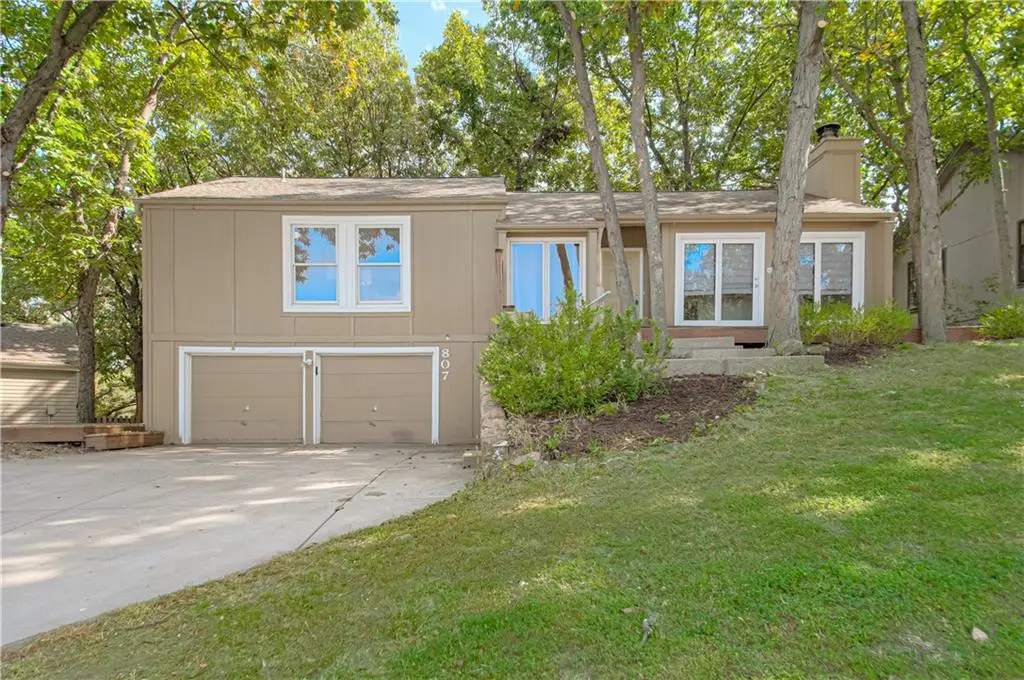 807 NW 70th Street, Kansas City, MO 64118 - #1