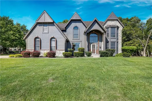 9410 141st Street, Overland Park, KS 66221
