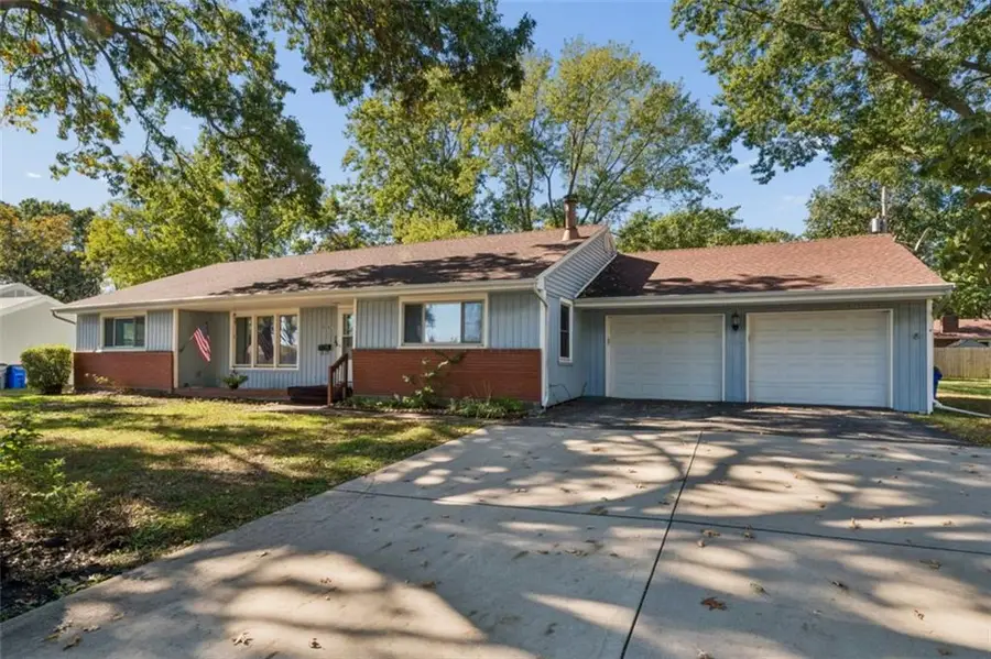 841 S Water Street, Olathe, KS 66221 - #3