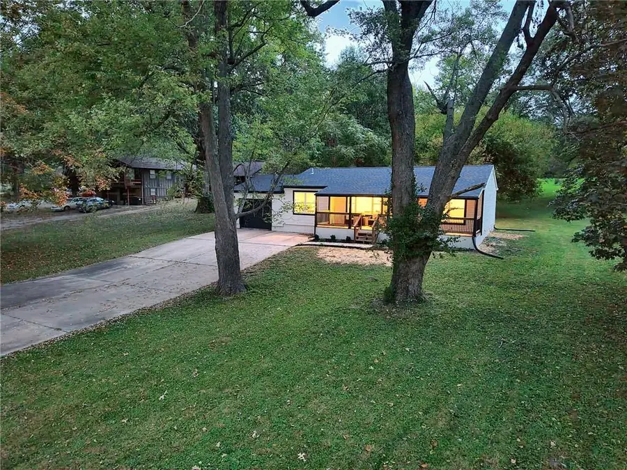 1909 S Ellison Way, Independence, MO 64050 - #2