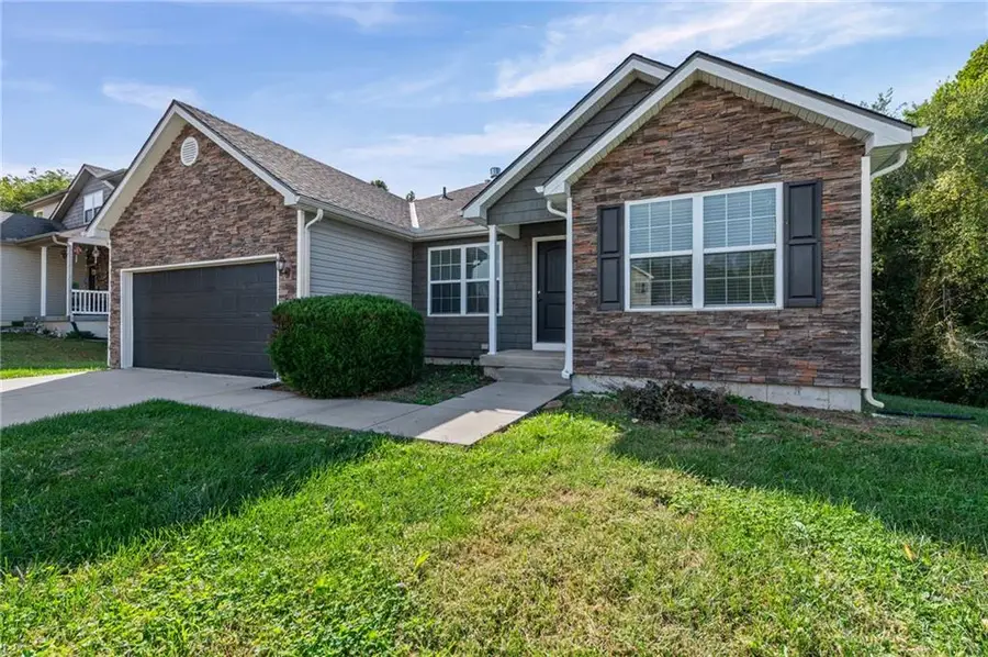 3305 NW 87th Street, Kansas City, MO 64154 - #3