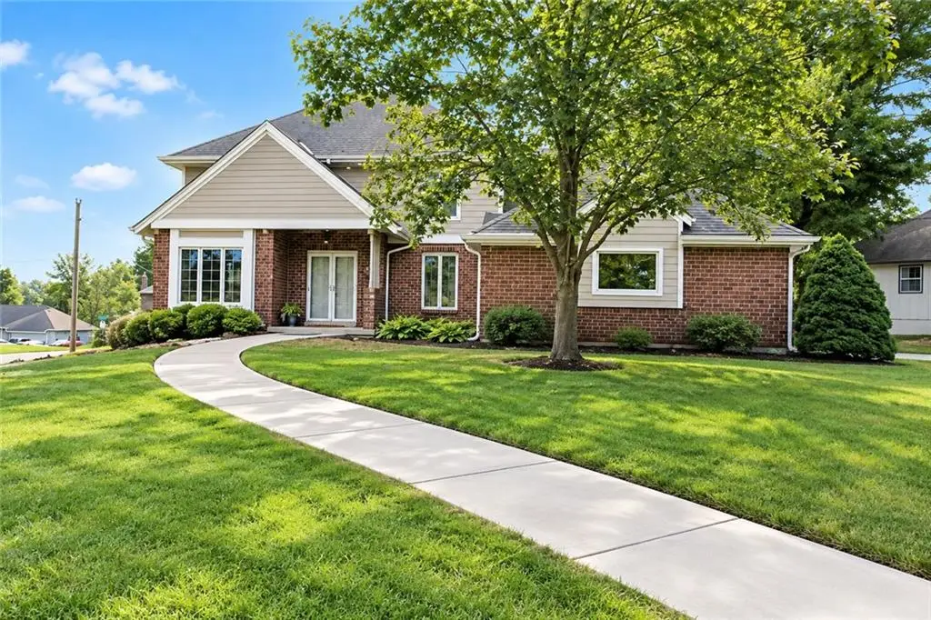 1212 NW Fairway Circle, Blue Springs, MO 64014 - #1