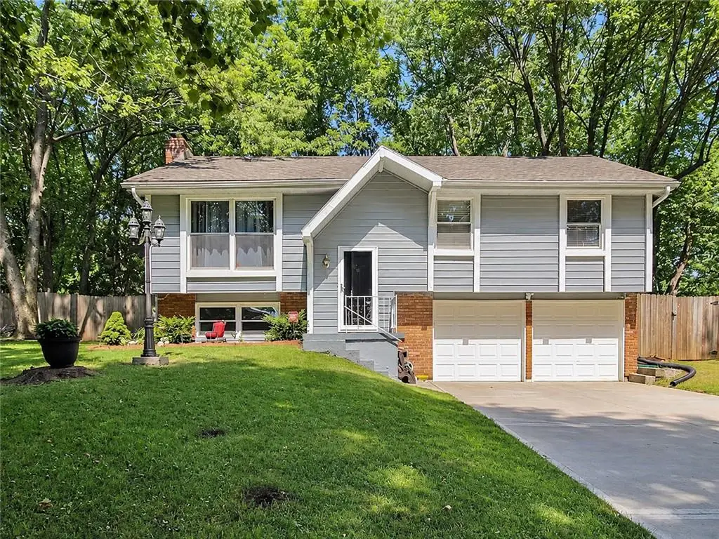 1401 SE Piccadilly Street, Blue Springs, MO 64014 - #1