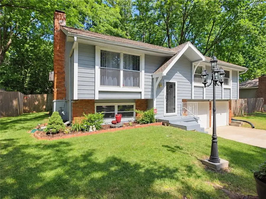 1401 SE Piccadilly Street, Blue Springs, MO 64014 - #2