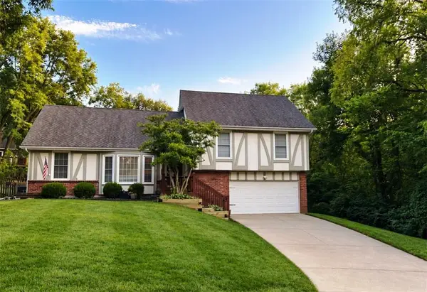 14513 90th Court, Lenexa, KS 66215