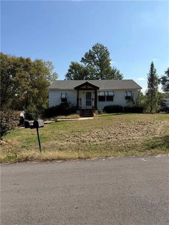 6125 N Denver Avenue, Kansas City, MO 64119 - #1