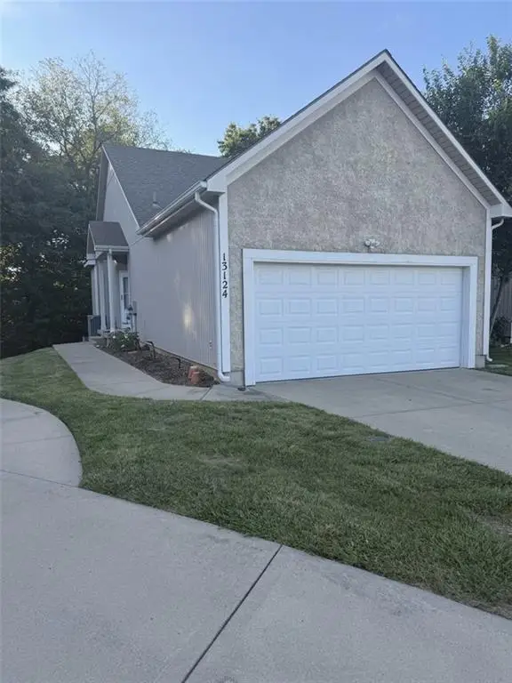 13124 Washington Court, Kansas City, KS 66109